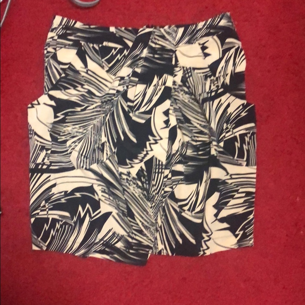 F21 Skirt w/ pockets